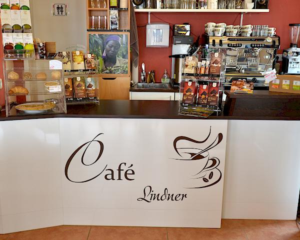 Verkaufstresen im Café Lindner